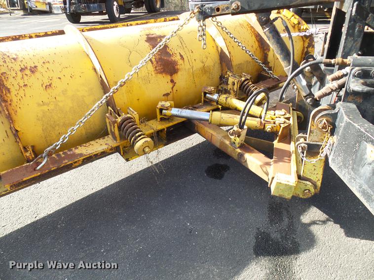 image for item DB2125 2003 International 7400 dump truck