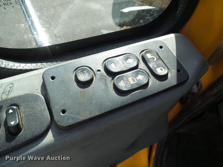 image for item DB2125 2003 International 7400 dump truck