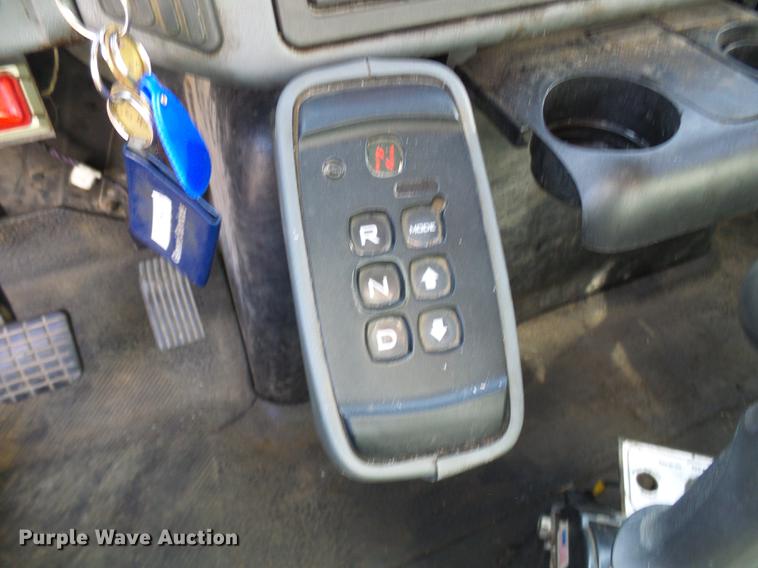 image for item DB2125 2003 International 7400 dump truck