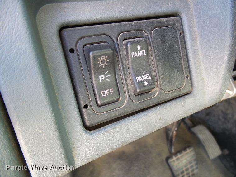 image for item DB2125 2003 International 7400 dump truck