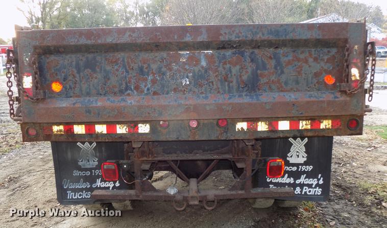 image for item DB8507 1989 Ford F600 dump truck