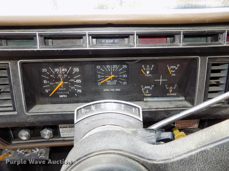 image for item DB8507 1989 Ford F600 dump truck