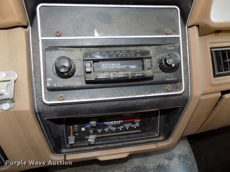 image for item DB8507 1989 Ford F600 dump truck