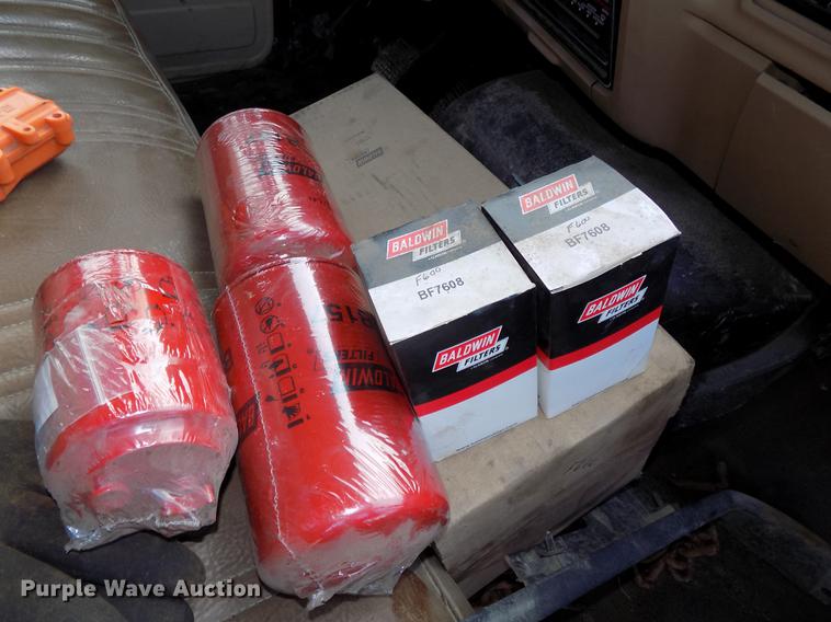 image for item DB8507 1989 Ford F600 dump truck