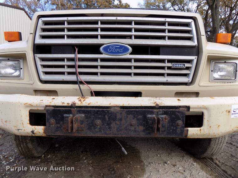 image for item DB8507 1989 Ford F600 dump truck