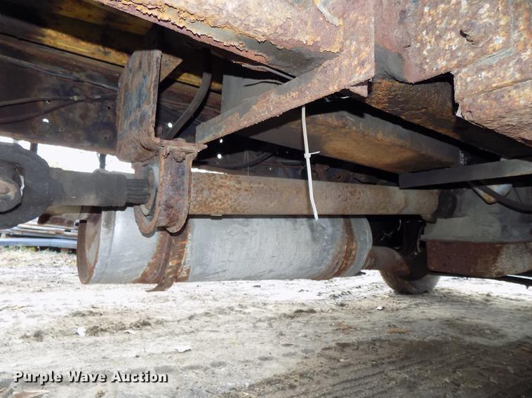 image for item DB8507 1989 Ford F600 dump truck