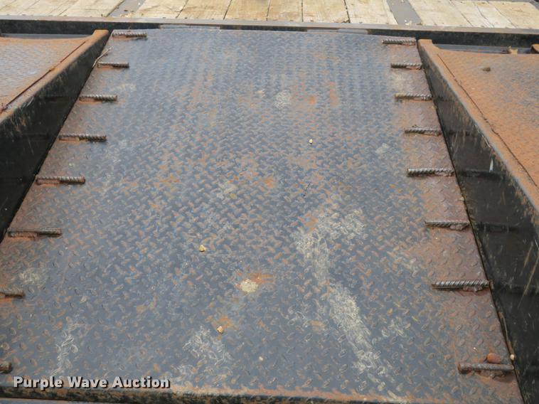 image for item DB8928 2014 Big Tex 22GN equipment trailer