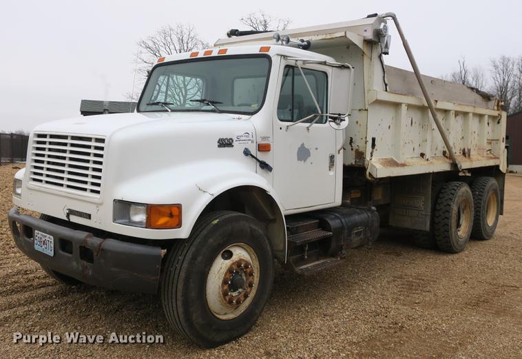 image for item DB8930 1996 International 4900 dump truck