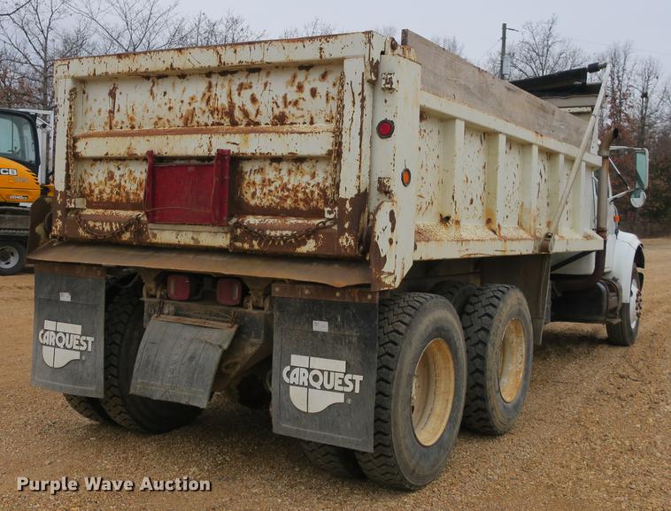 image for item DB8930 1996 International 4900 dump truck
