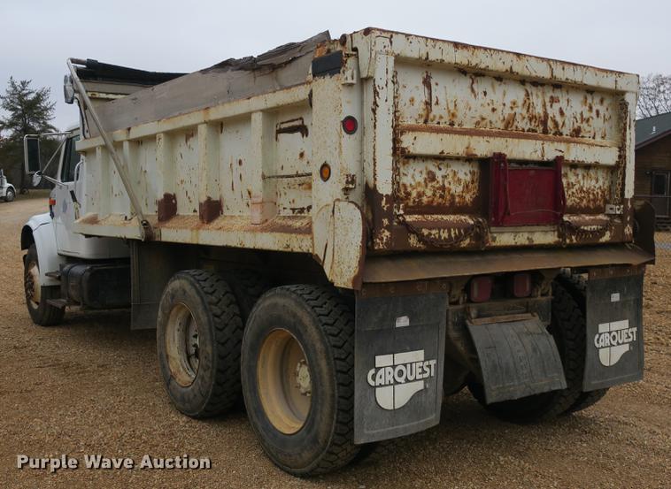 image for item DB8930 1996 International 4900 dump truck