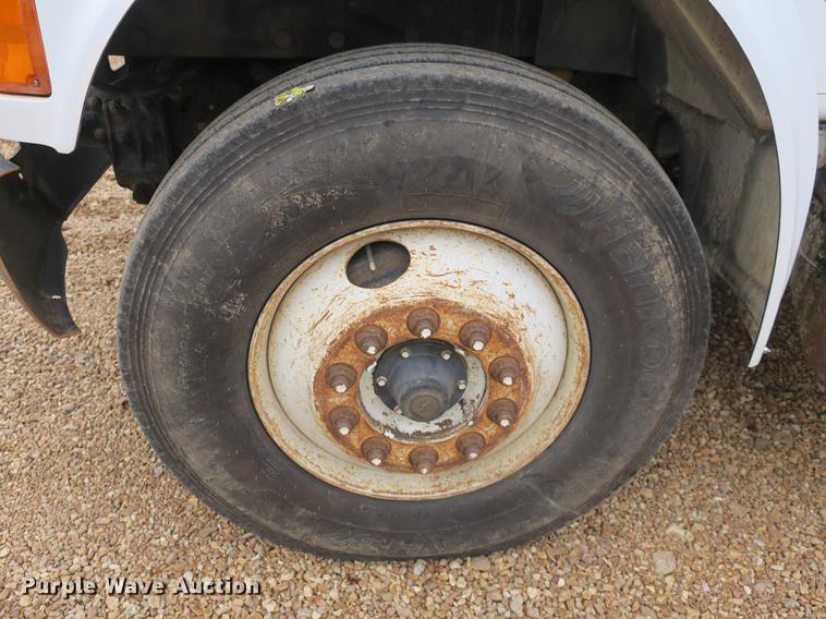 image for item DB8930 1996 International 4900 dump truck