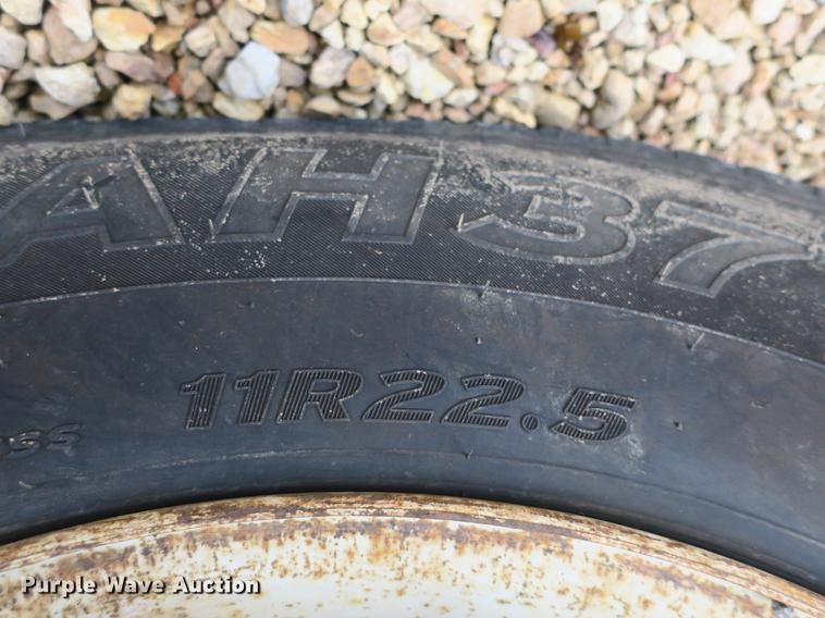 image for item DB8930 1996 International 4900 dump truck