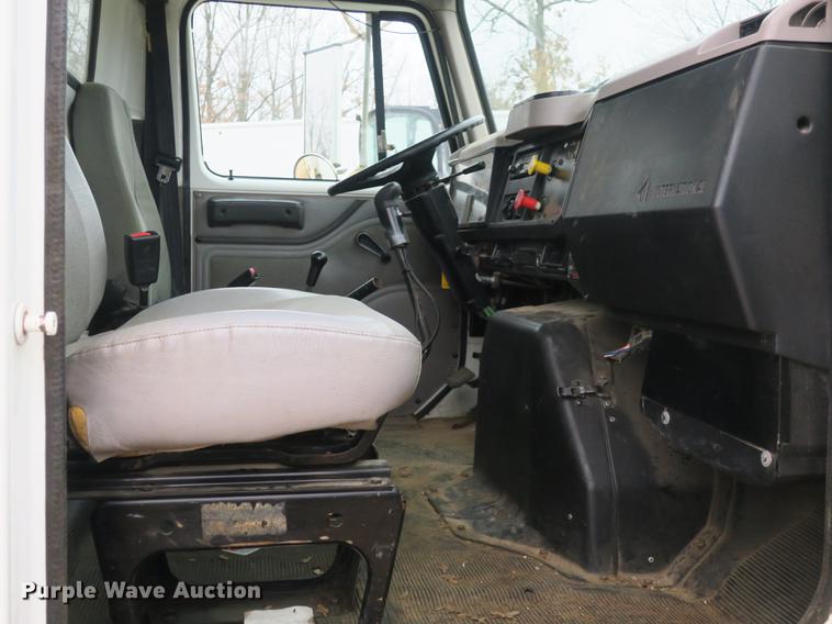 image for item DB8930 1996 International 4900 dump truck