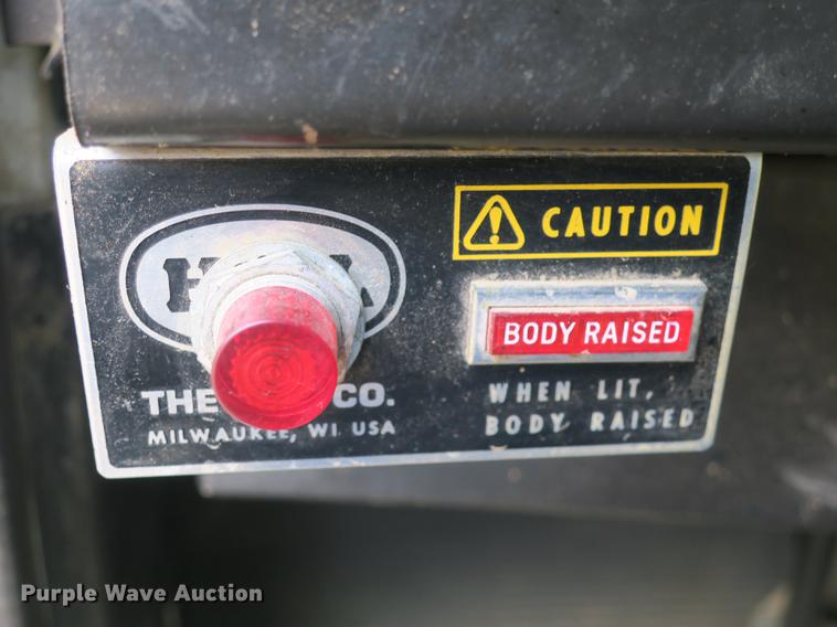 image for item DB8930 1996 International 4900 dump truck