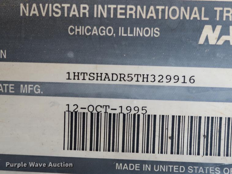 image for item DB8930 1996 International 4900 dump truck