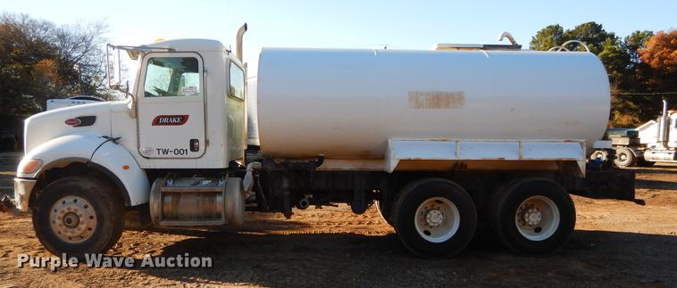image for item DC0172 2012 Peterbilt 348 water truck