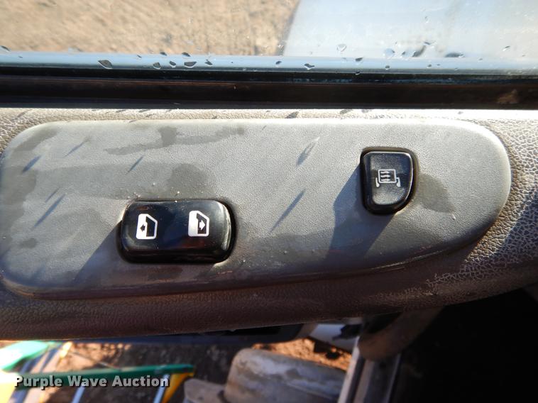 image for item DC0172 2012 Peterbilt 348 water truck