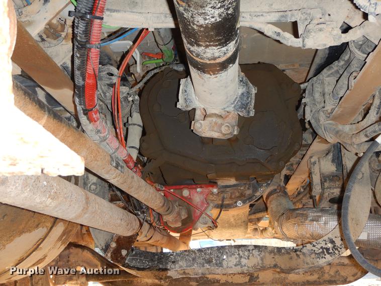 image for item DC0172 2012 Peterbilt 348 water truck