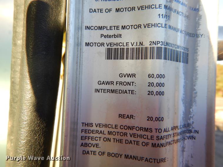 image for item DC0172 2012 Peterbilt 348 water truck