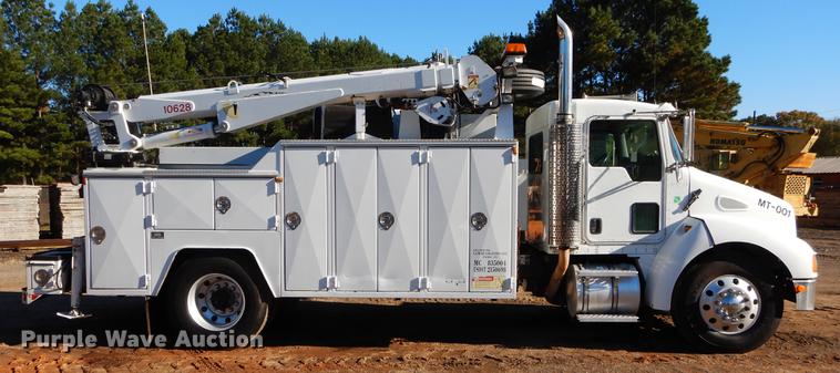 image for item DC0173 2007 Kenworth T300 service truck with crane