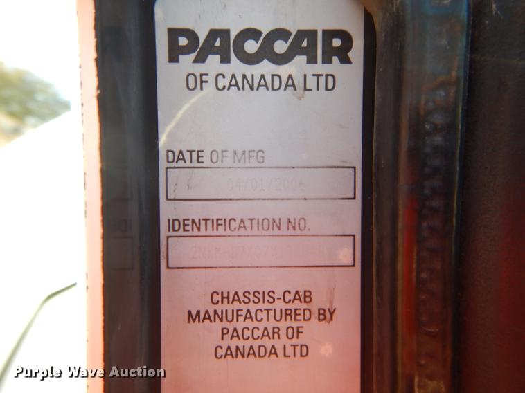 image for item DC0173 2007 Kenworth T300 service truck with crane