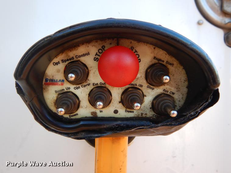 image for item DC0173 2007 Kenworth T300 service truck with crane