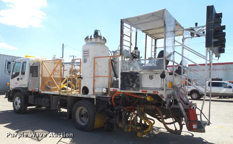 image for item DD1125 1997 GMC T6500 road striper truck