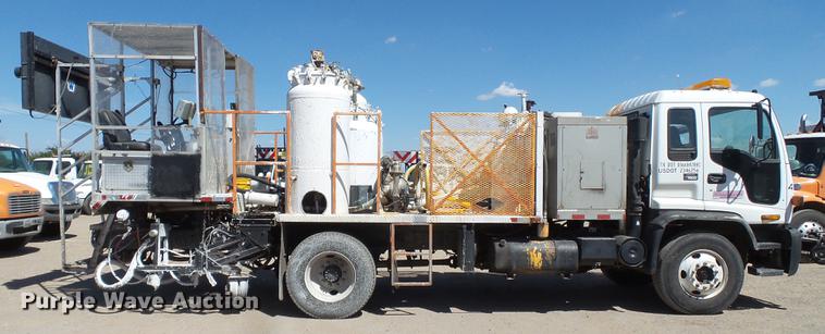 image for item DD1125 1997 GMC T6500 road striper truck