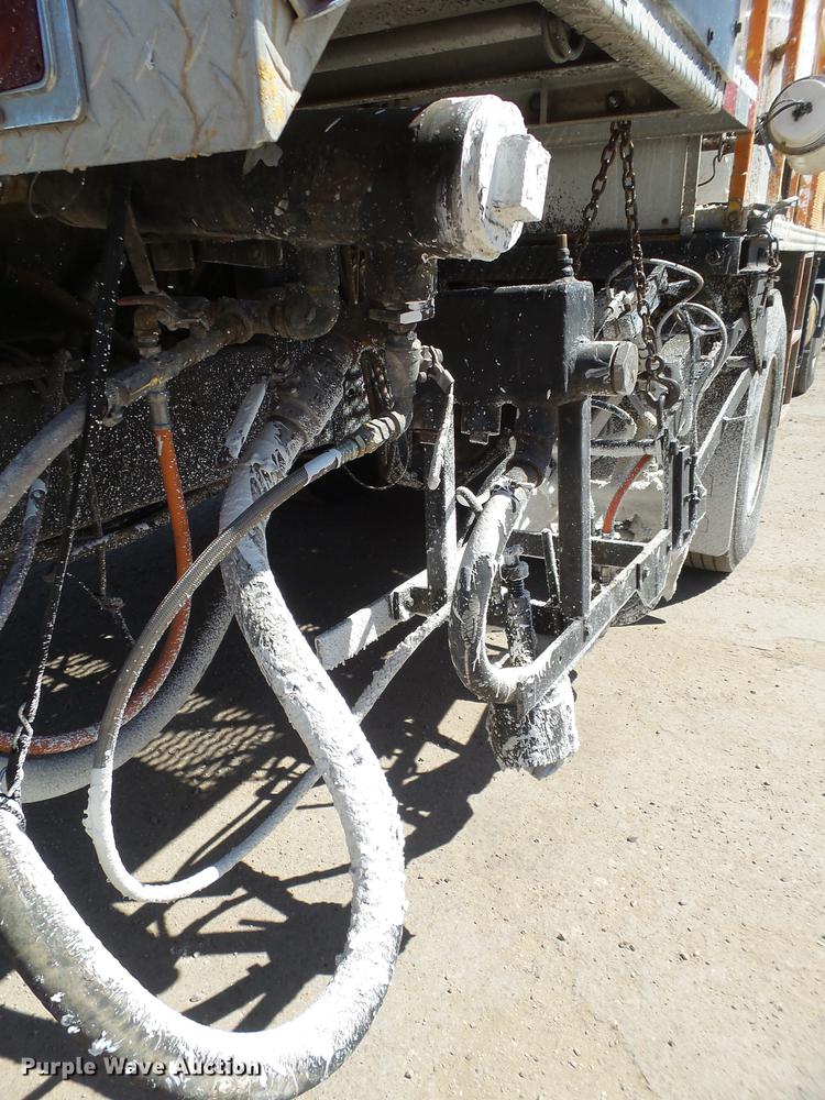 image for item DD1125 1997 GMC T6500 road striper truck