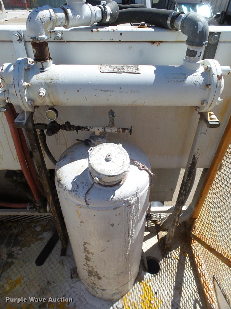 image for item DD1125 1997 GMC T6500 road striper truck