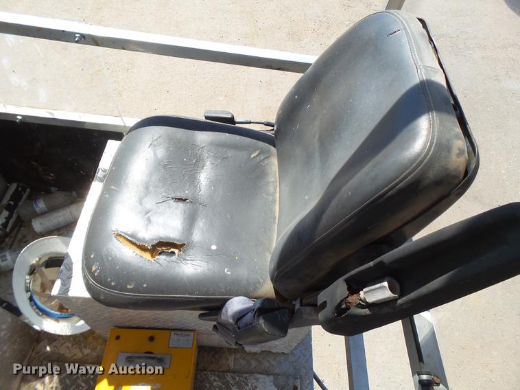 image for item DD1125 1997 GMC T6500 road striper truck