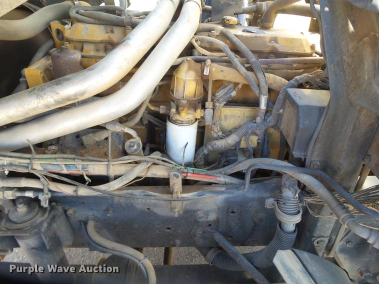 image for item DD1125 1997 GMC T6500 road striper truck