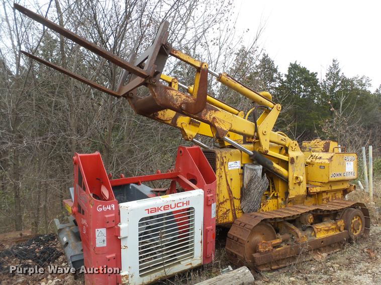 image for item DD2385 1985 John Deere 455D track loader