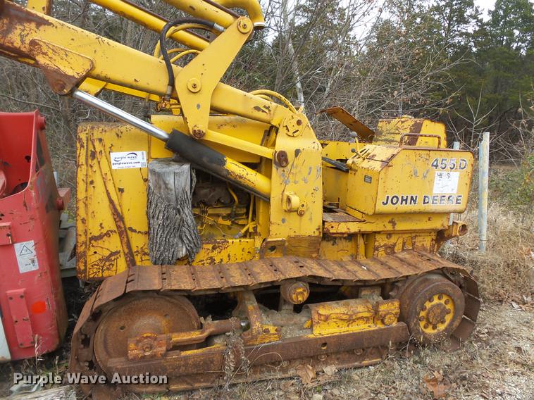 image for item DD2385 1985 John Deere 455D track loader