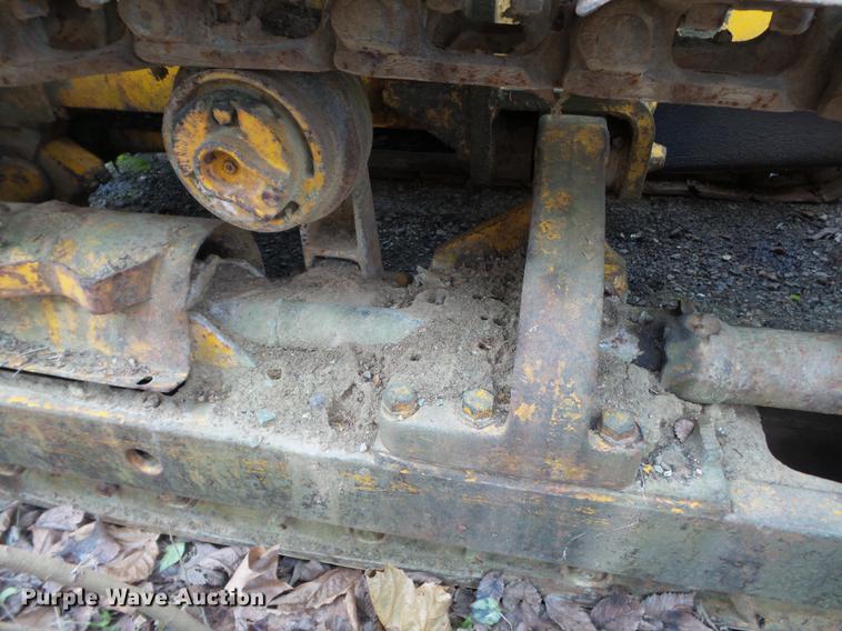 image for item DD2385 1985 John Deere 455D track loader