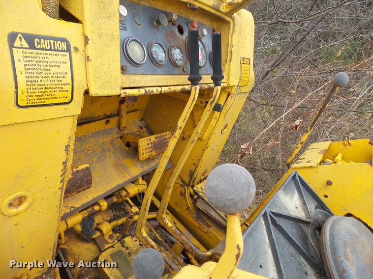 image for item DD2385 1985 John Deere 455D track loader