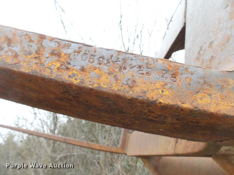 image for item DD2385 1985 John Deere 455D track loader