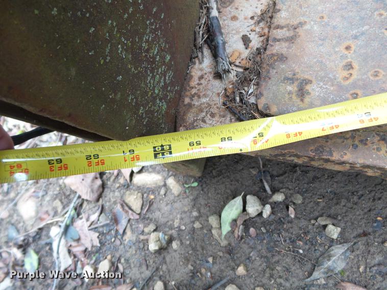 image for item DD2391 Loader grapple forks