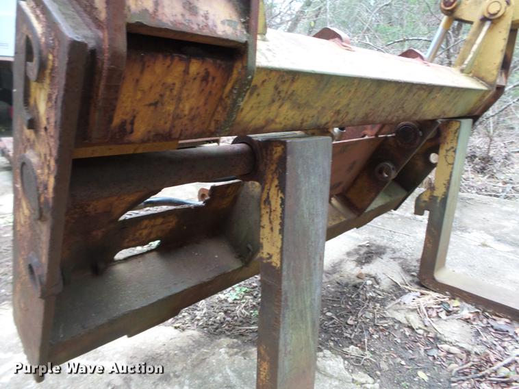 image for item DD2391 Loader grapple forks