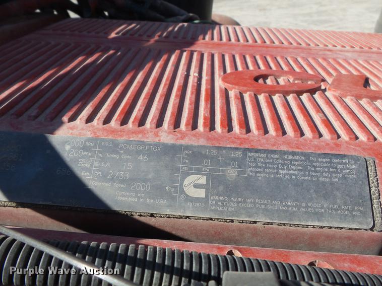 image for item DD2395 2008 Peterbilt 367 semi truck