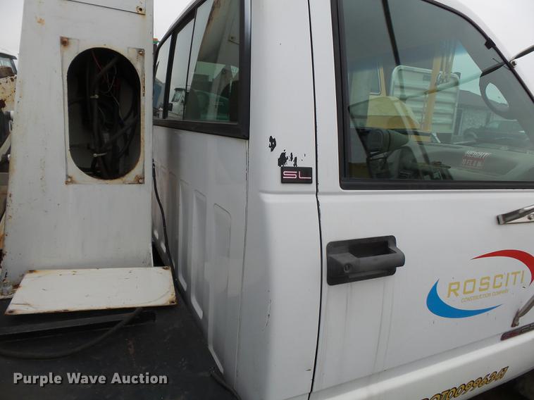 image for item DD2401 1995 GMC C3500 bucket truck