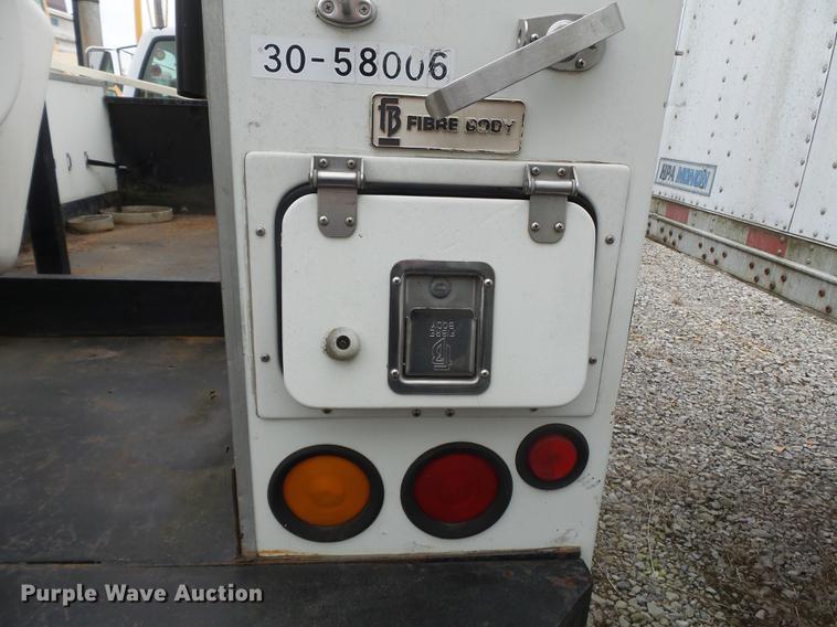 image for item DD2401 1995 GMC C3500 bucket truck