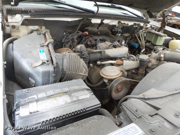 image for item DD2401 1995 GMC C3500 bucket truck