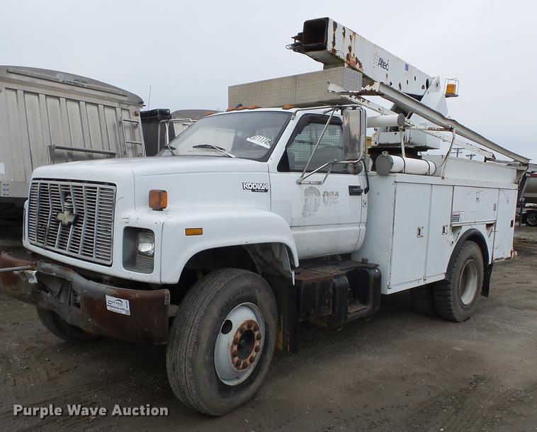 image for item DD2402 1995 Chevrolet Kodiak C6500 service truck with crane