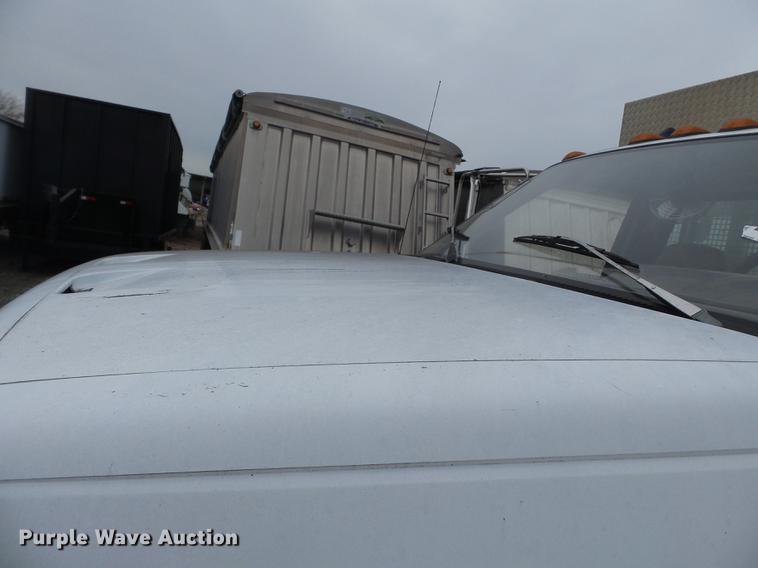 image for item DD2402 1995 Chevrolet Kodiak C6500 service truck with crane