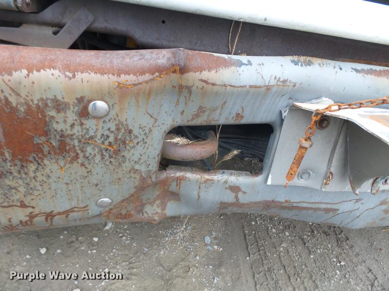 image for item DD2402 1995 Chevrolet Kodiak C6500 service truck with crane