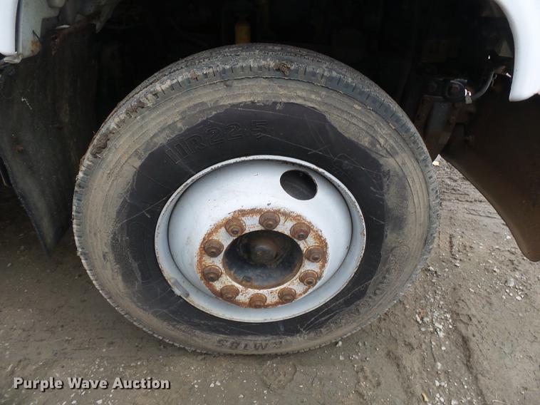 image for item DD2402 1995 Chevrolet Kodiak C6500 service truck with crane