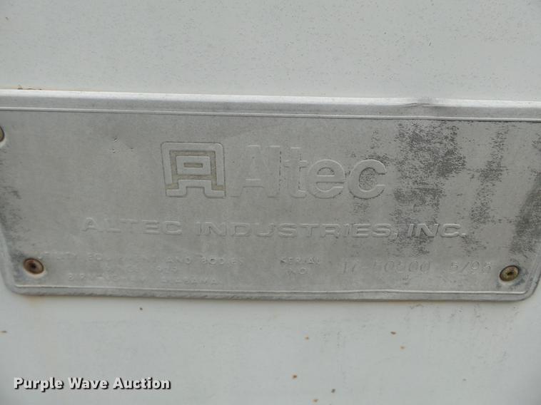 image for item DD2402 1995 Chevrolet Kodiak C6500 service truck with crane