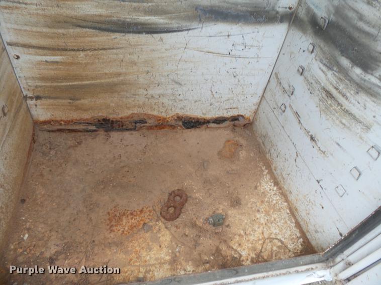 image for item DD2402 1995 Chevrolet Kodiak C6500 service truck with crane