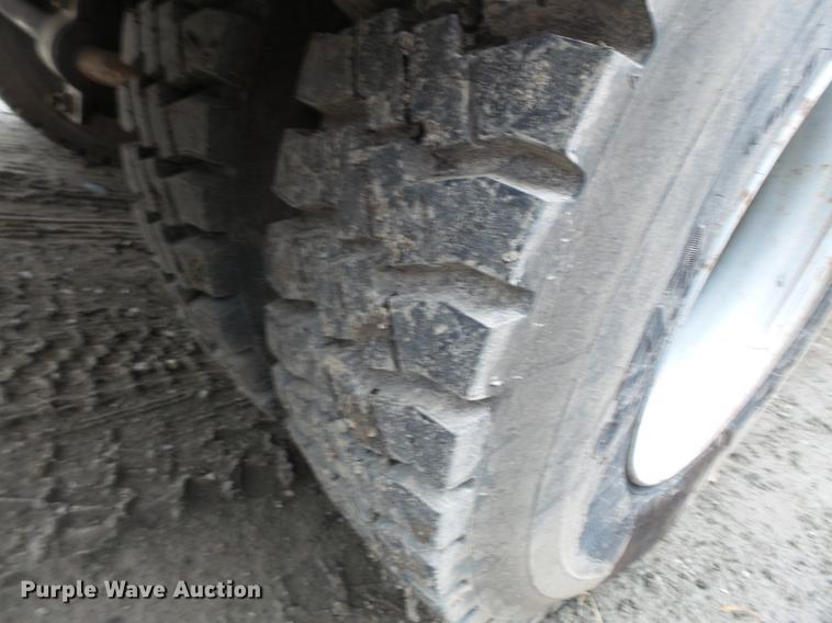 image for item DD2402 1995 Chevrolet Kodiak C6500 service truck with crane